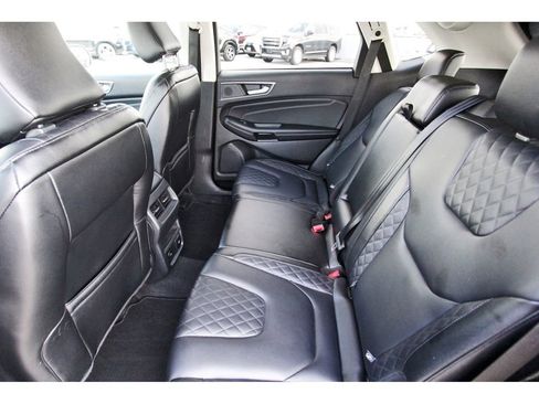 Used 2024 Ford Edge Titanium image 7
