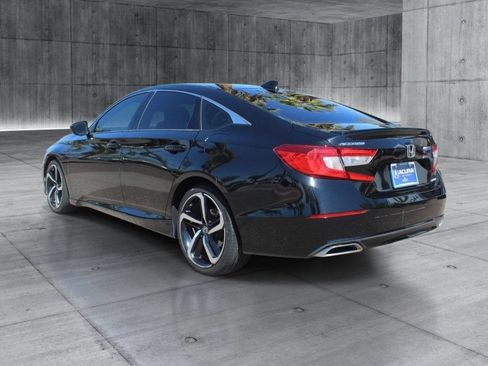 Used 2020 Honda Accord Sport image 4