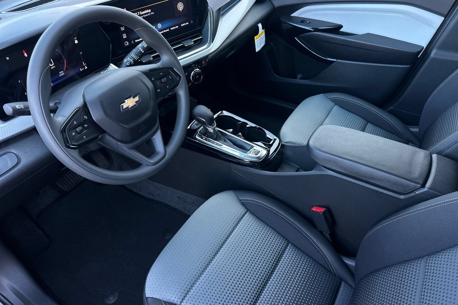 New 2026 Chevrolet Trax LT FWD image 10