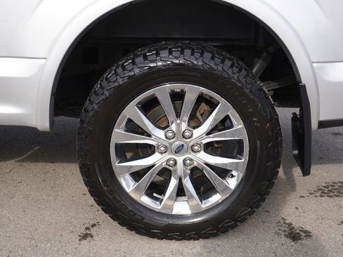 Used 2016 Ford F150 Lariat w/ Equipment Group 502A Luxury image 11