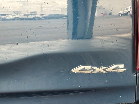 Used 2022 RAM 1500 Limited w/ Body Color Bumper Group AWD/4WD image 25
