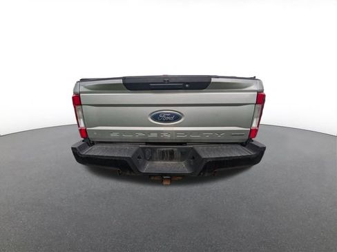 Used 2017 Ford F250 XL AWD/4WD image 4
