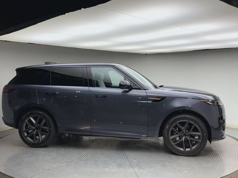 Certified 2026 Land Rover Range Rover Sport Dynamic SE AWD/4WD image 9