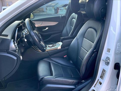 Used 2021 Mercedes-Benz C 300 Sedan image 28