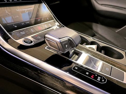 Used 2023 Audi Q7 2.0T Premium w/ Convenience Package AWD/4WD image 31