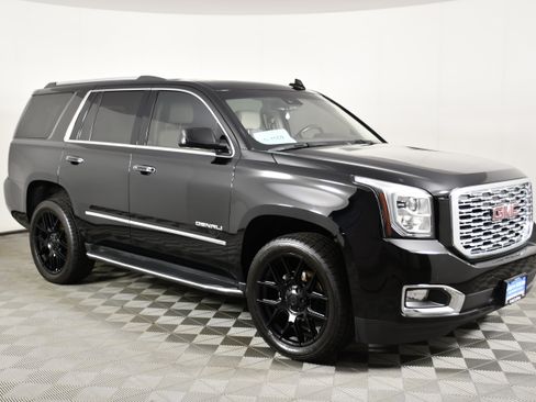 Used 2018 GMC Yukon Denali w/ Open Road Package AWD/4WD image 4