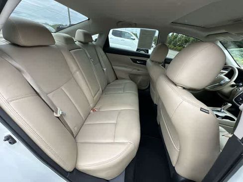 Used 2016 Nissan Altima 2.5 SL w/ 2.5 Technology Package FWD image 25