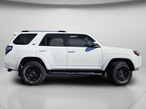 Certified 2021 Toyota 4Runner SR5 Premium w/ Moonroof Package AWD/4WD image 27