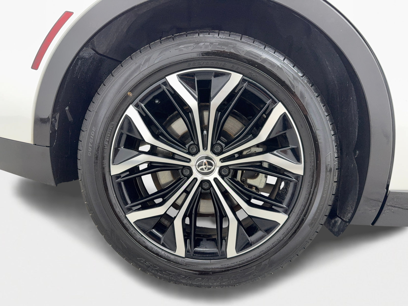 Used 2023 Toyota Crown AWD/4WD image 46