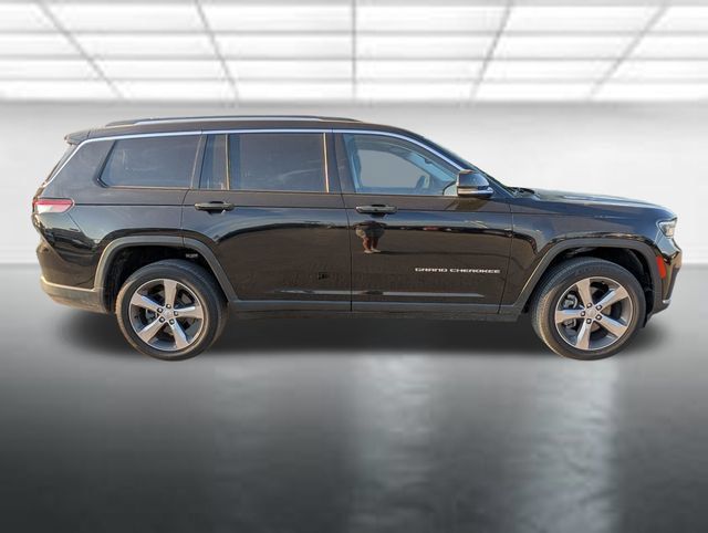 Used 2022 Jeep Grand Cherokee L Limited AWD/4WD image 32