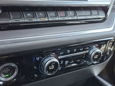 Used 2023 GMC Sierra 1500 SLT w/ SLT Premium Package image 24