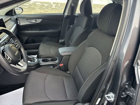 Used 2024 Kia Forte LXS w/ LXS Technology Package image 15