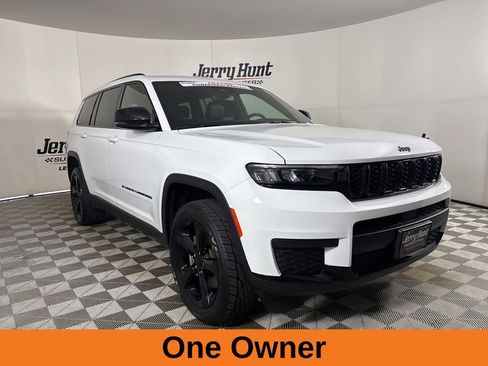 Used 2023 Jeep Grand Cherokee L Laredo AWD/4WD image 4