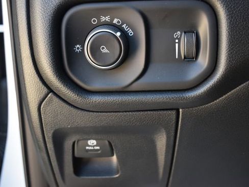 Used 2025 RAM 1500 Tradesman AWD/4WD image 24