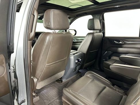 Used 2021 GMC Yukon Denali w/ Denali Premium Package AWD/4WD image 24