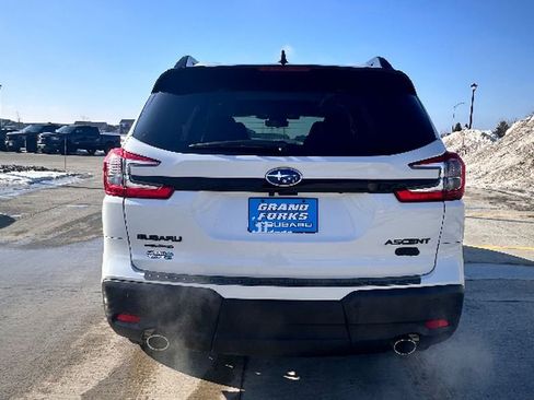 Used 2025 Subaru Ascent Bronze Edition image 6