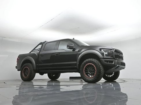 Used 2019 Ford F150 Raptor w/ Equipment Group 802A Luxury AWD/4WD image 2