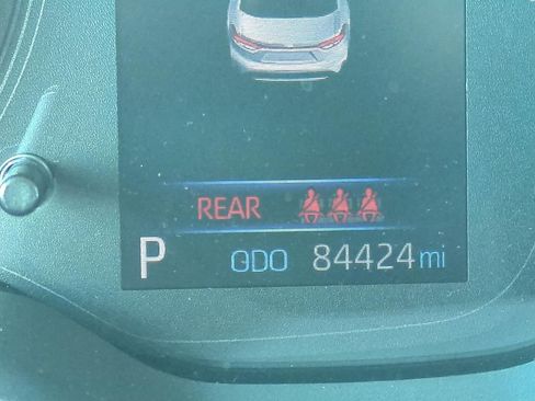 Used 2021 Toyota Corolla LE image 33