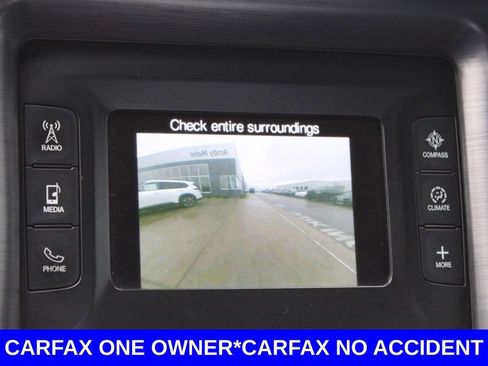 Used 2017 Dodge Challenger SXT image 32