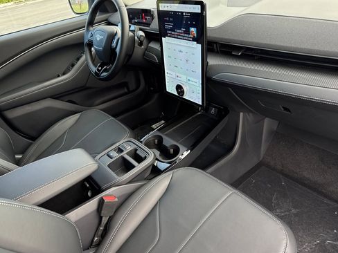 New 2026 Ford Mustang Mach-E Select w/ Comfort Package image 18