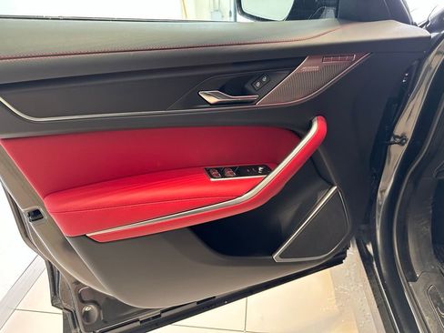 New 2025 Jaguar F-PACE R-Dynamic S image 25