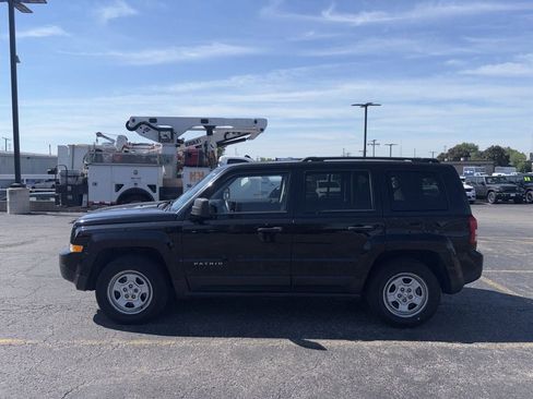 Used 2014 Jeep Patriot Sport FWD image 7