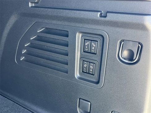 New 2026 Buick Enclave Sport Touring w/ Power Package image 31