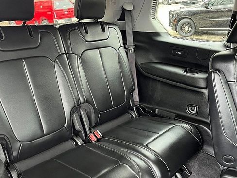 Used 2021 Jeep Grand Cherokee L Limited image 21