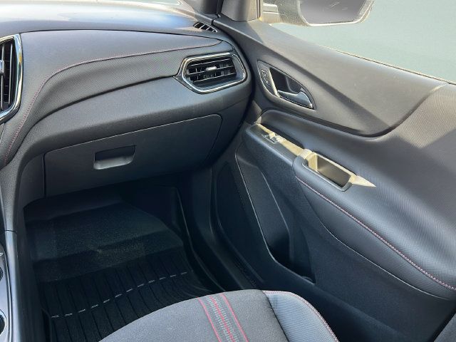 Used 2024 Chevrolet Equinox RS FWD image 17