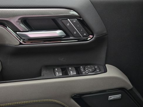 New 2026 Chevrolet Silverado 2500 ZR2 AWD/4WD image 15