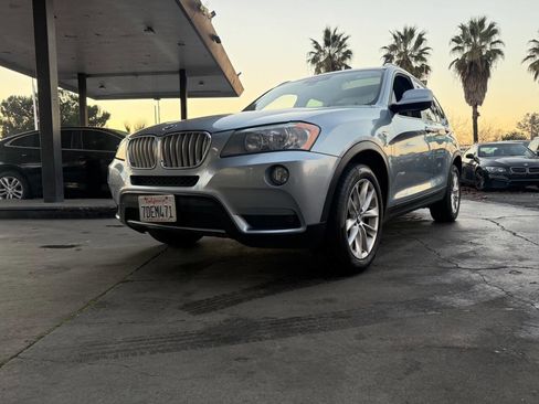 Used 2014 BMW X3 xDrive28i image 2