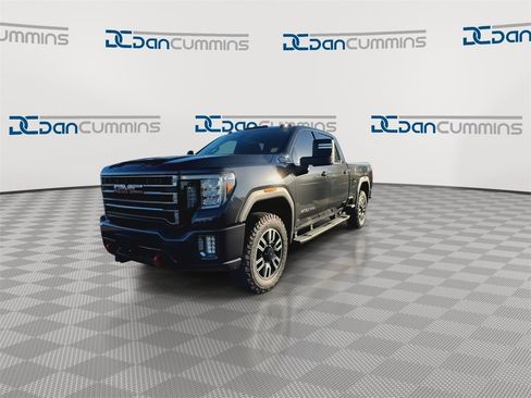 Used 2020 GMC Sierra 2500 AT4 w/ AT4 Premium Package image 4