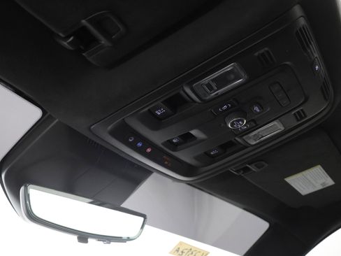 Used 2021 Cadillac Escalade Sport Platinum AWD/4WD image 12