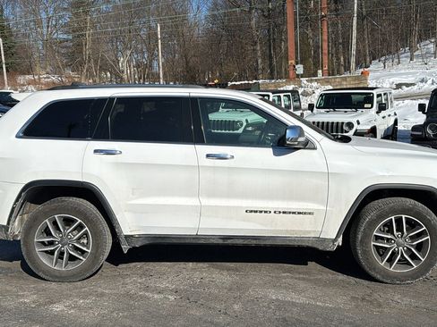 Certified 2019 Jeep Grand Cherokee Limited image 3
