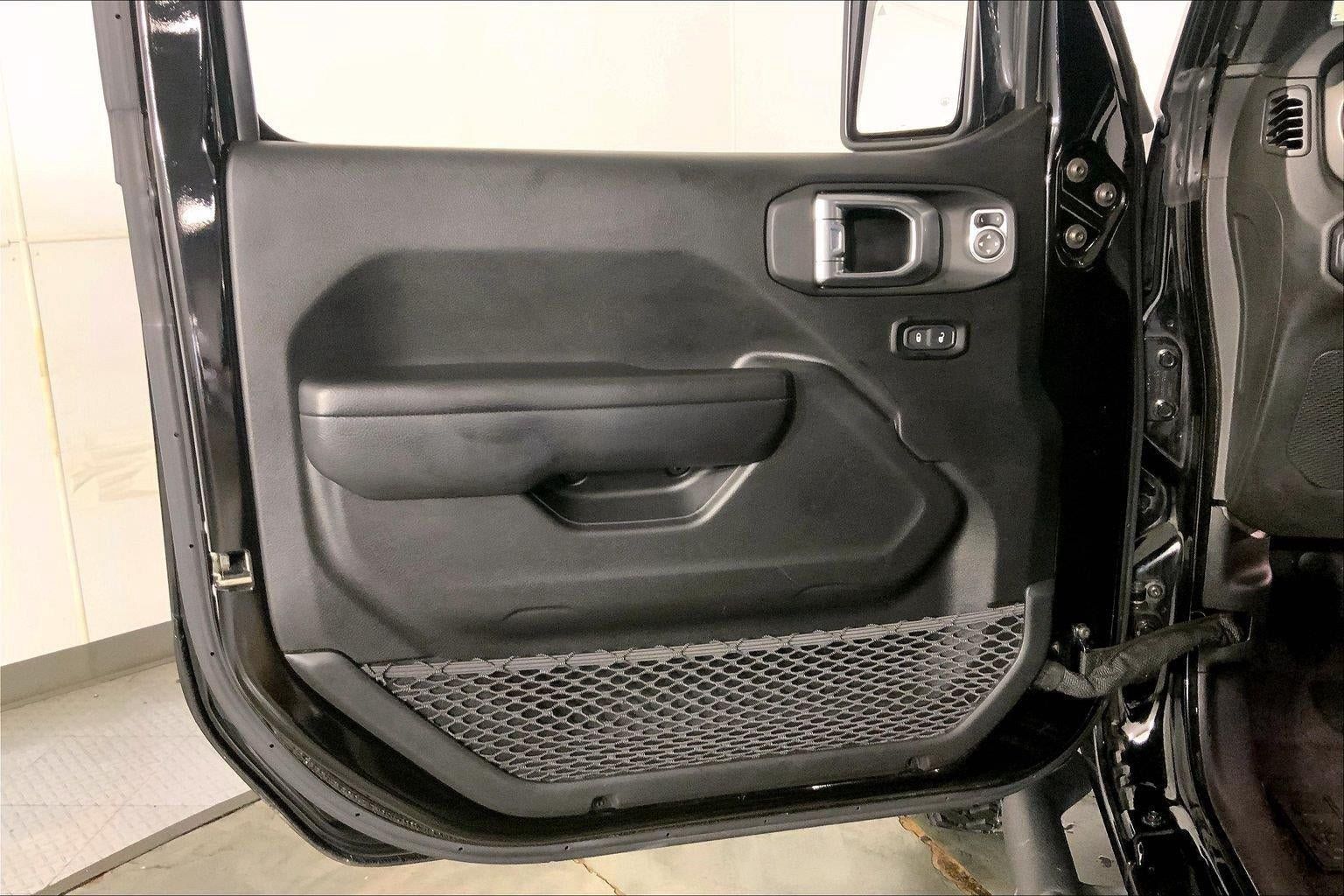 Used 2021 Jeep Wrangler Unlimited Sport AWD/4WD image 23