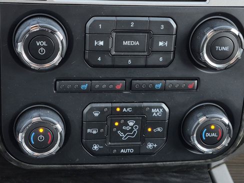 Used 2017 Ford Expedition Limited w/ Equipment Group 301A RWD image 35