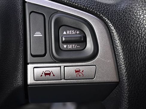 Used 2018 Subaru Forester 2.5i Premium AWD/4WD image 31