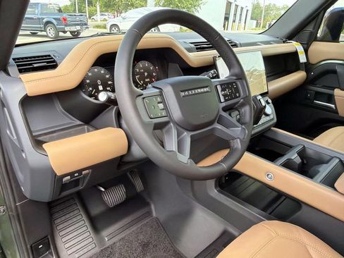 New 2026 Land Rover Defender 110 X-Dynamic SE AWD/4WD image 21