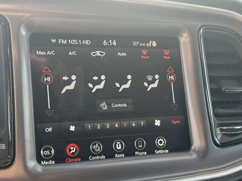 Used 2022 Dodge Challenger GT w/ Plus Package image 15