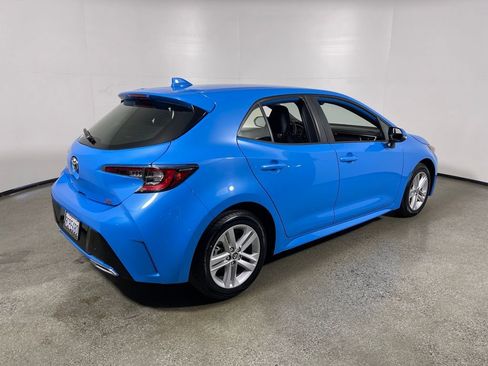 Used 2021 Toyota Corolla SE image 3