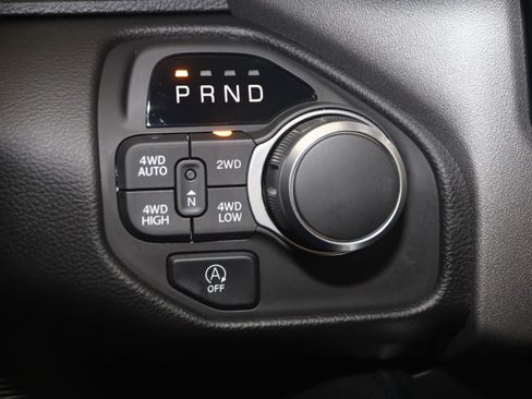 Used 2025 RAM 1500 Big Horn AWD/4WD image 7