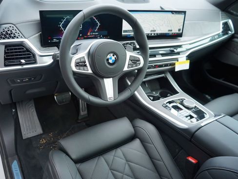 New 2026 BMW X5 xDrive40i w/ M Sport Package image 12