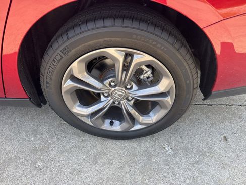 Used 2024 Honda Accord EX image 10