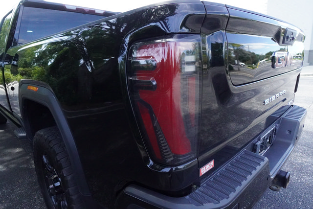 Used 2024 GMC Sierra 3500 AT4 AWD/4WD image 32
