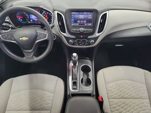 Used 2020 Chevrolet Equinox LT FWD image 16