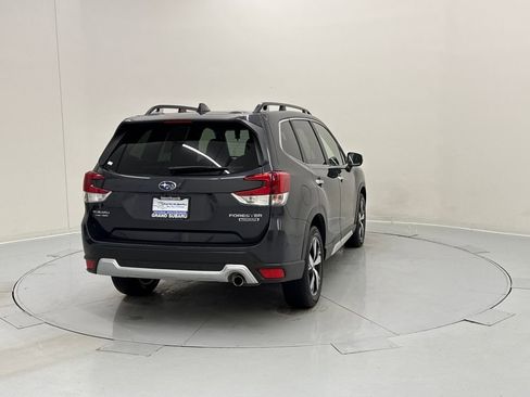Used 2019 Subaru Forester Touring image 5