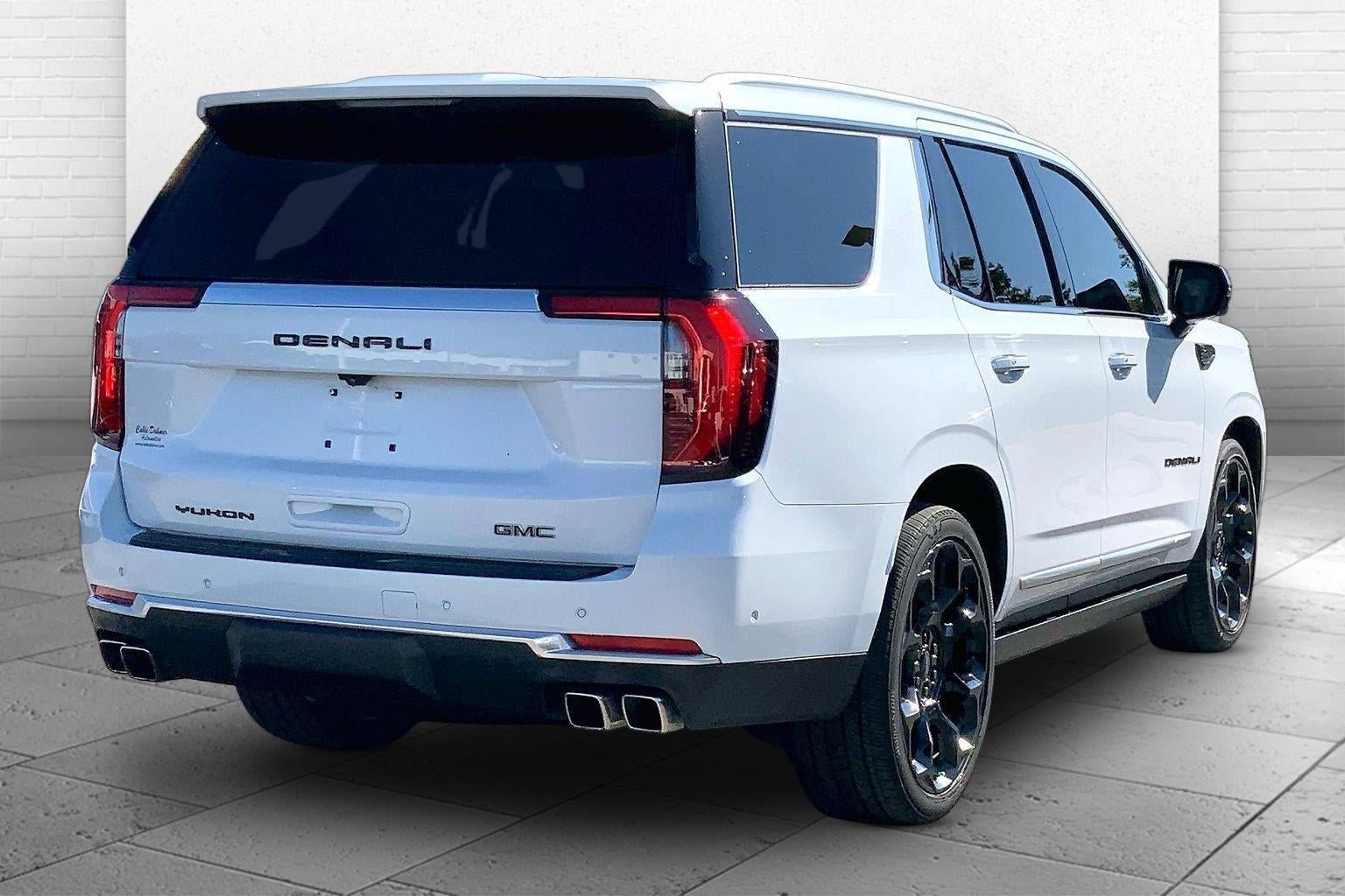 Used 2026 GMC Yukon Denali AWD/4WD image 12