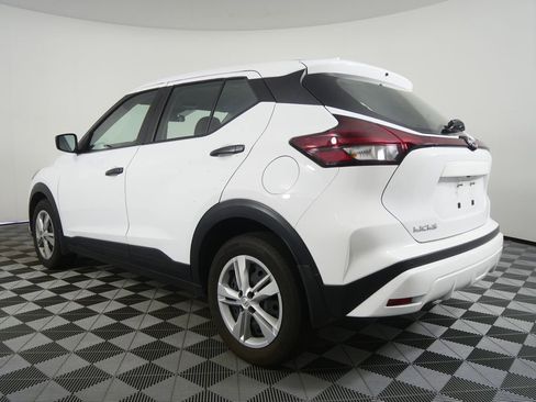 Used 2024 Nissan Kicks S FWD image 5