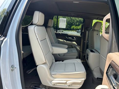 Used 2026 GMC Yukon XL Denali w/ Sun & Power Step Package AWD/4WD image 51