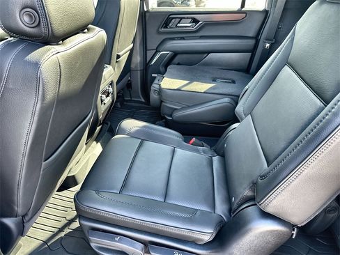 New 2026 GMC Yukon XL Denali w/ Sun & Power Step Package image 16